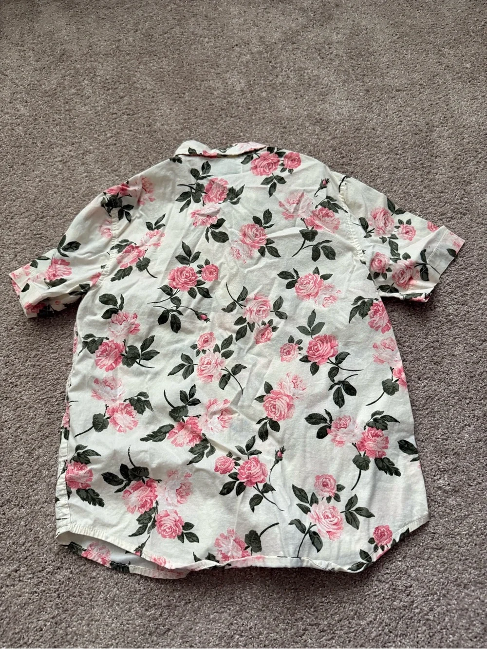 Old Navy Kids Floral Button-Up Shirt in Cream and Pink Youth Size M (8)